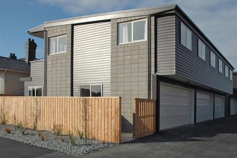 Photo of property in 4/24 Whitmore Street, Edgeware, Christchurch, 8013