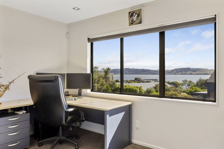 Photo of property in 3 Ingle Avenue, Waipahihi, Taupo, 3330