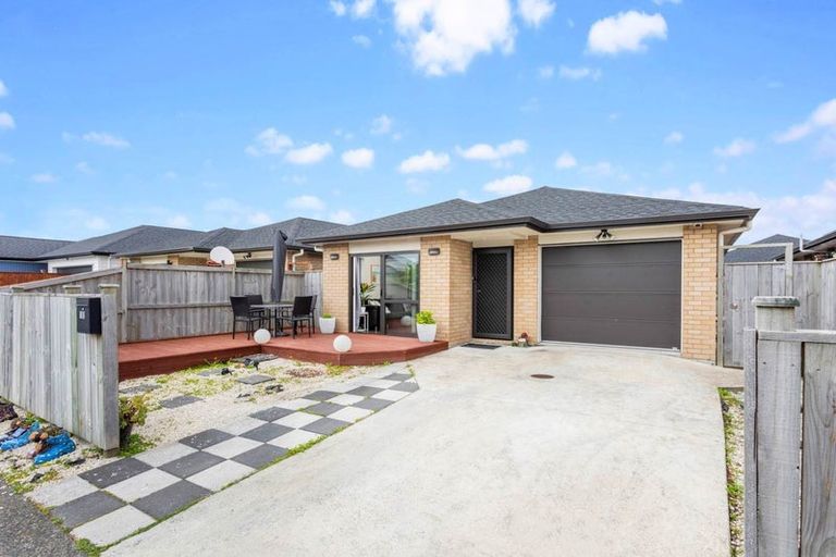 Photo of property in 10 Silver Beech Street, Takanini, 2110