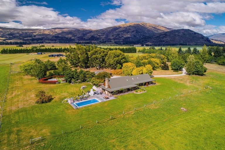 Photo of property in 539 Ballantyne Road, Wanaka, 9382