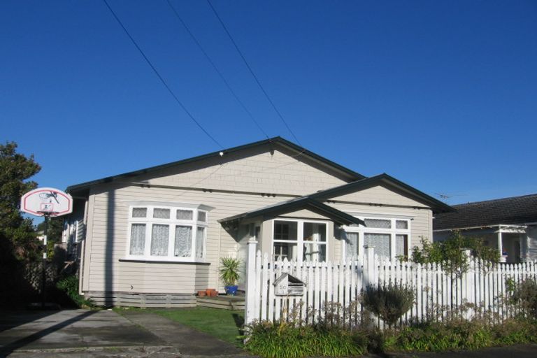 Photo of property in 50 Cudby Street, Woburn, Lower Hutt, 5011