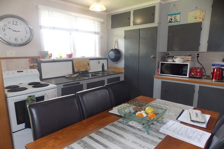 Photo of property in 3 Denbigh Place, Awapuni, Palmerston North, 4412