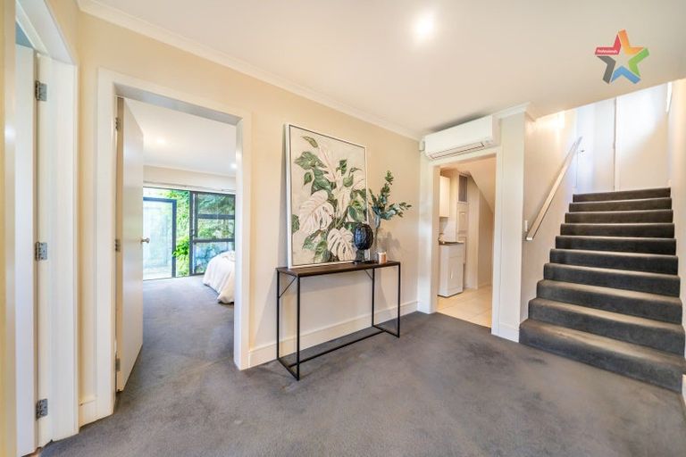 Photo of property in 7 Green Park Lane, Korokoro, Lower Hutt, 5012