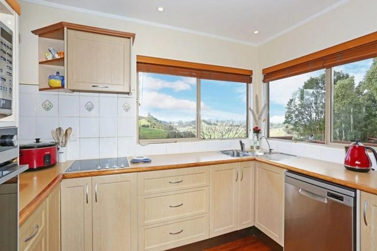Photo of property in 35 Trigg Road, Huapai, Kumeu, 0810
