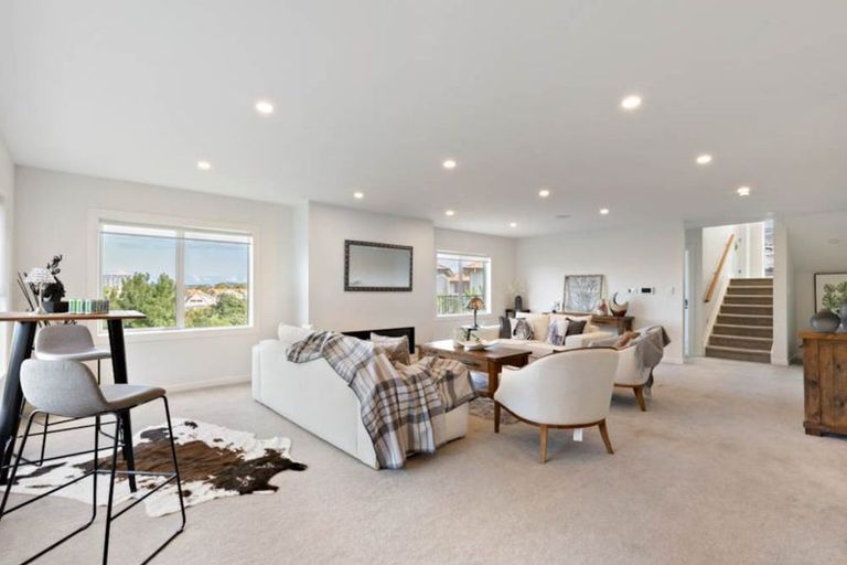 Photo of property in 65 Millennial Way, Orewa, 0931