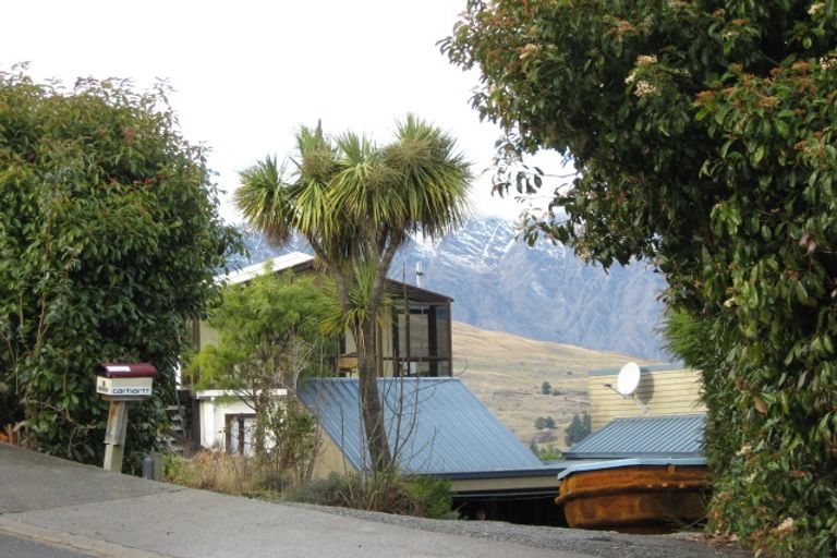 Photo of property in 15 Wakatipu Heights, Queenstown, 9300
