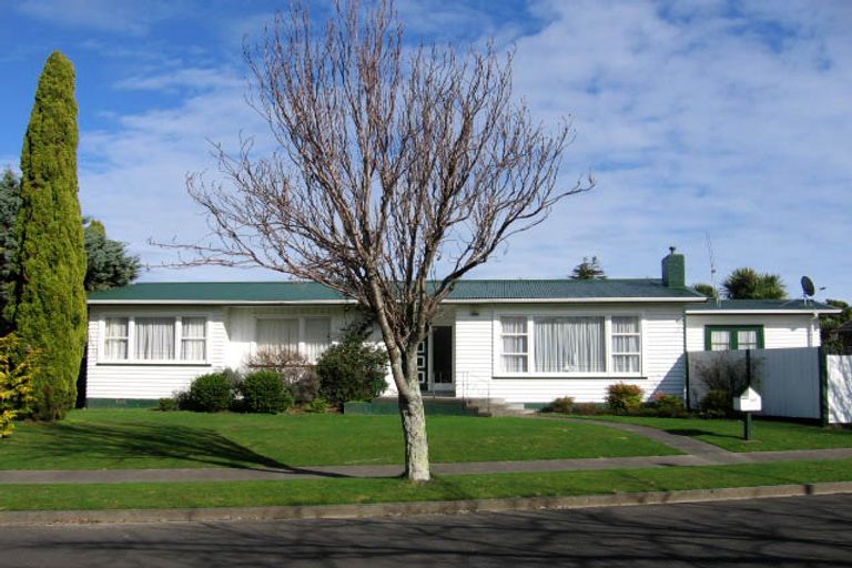 Photo of property in 105 Buick Crescent, Awapuni, Palmerston North, 4412