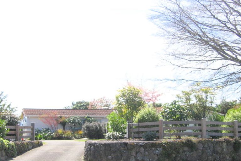 Photo of property in 14 Willmott Place, Springfield, Rotorua, 3015