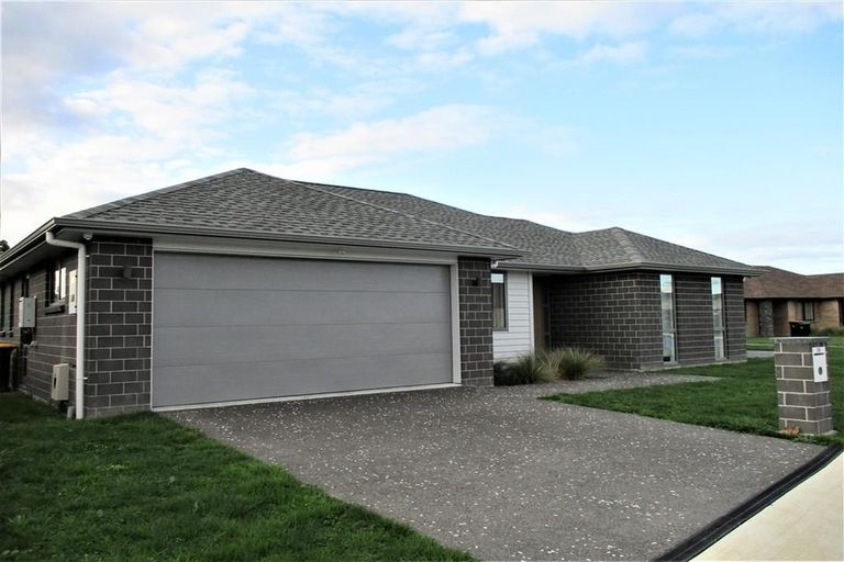 Photo of property in 50 Watkins Road, Cambridge, 3434