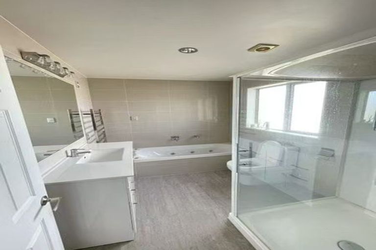 Photo of property in 26 Ayr Road, Pakuranga, Auckland, 2010