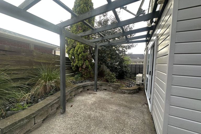 Photo of property in 19 Allington Road, Massey, Auckland, 0614