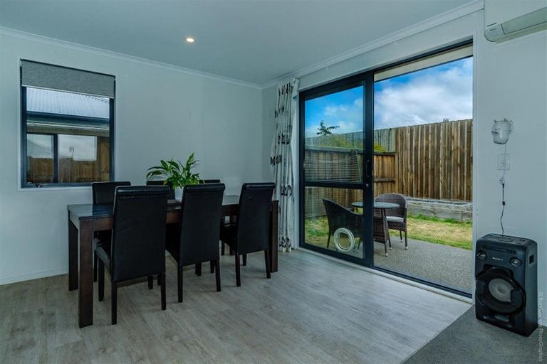 Photo of property in 17 Eric Melrose Lane, Halswell, Christchurch, 8025