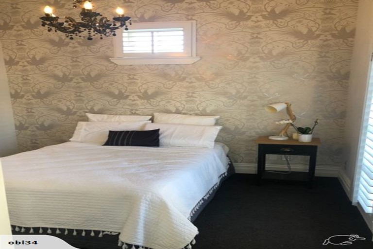 Photo of property in 71 Beach Road, Mellons Bay, Auckland, 2014