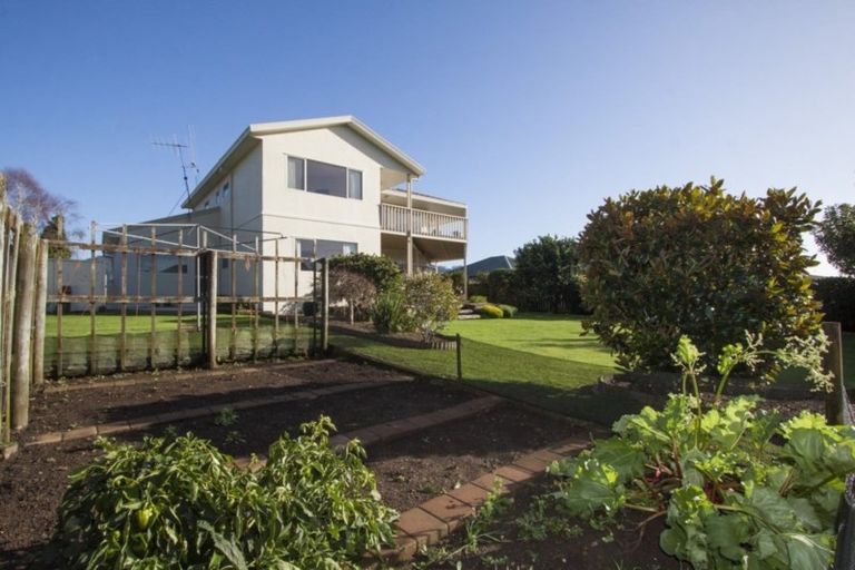 Photo of property in 220 Tanners Point Road, Tanners Point, Katikati, 3177