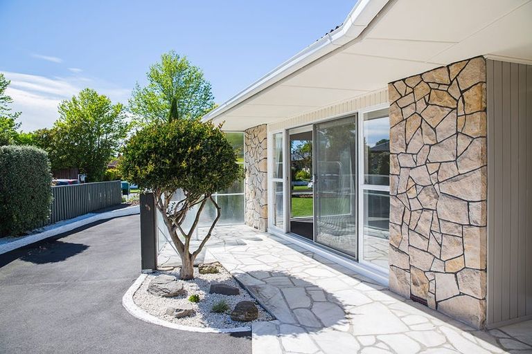 Photo of property in 30 Lynfield Avenue, Ilam, Christchurch, 8041