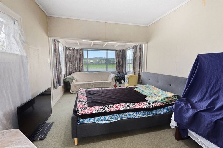 Photo of property in 2725 State Highway 1, Ruakaka, Whangarei, 0171