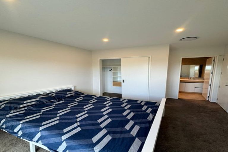 Photo of property in 8 Frontier Lane, Flat Bush, Auckland, 2019