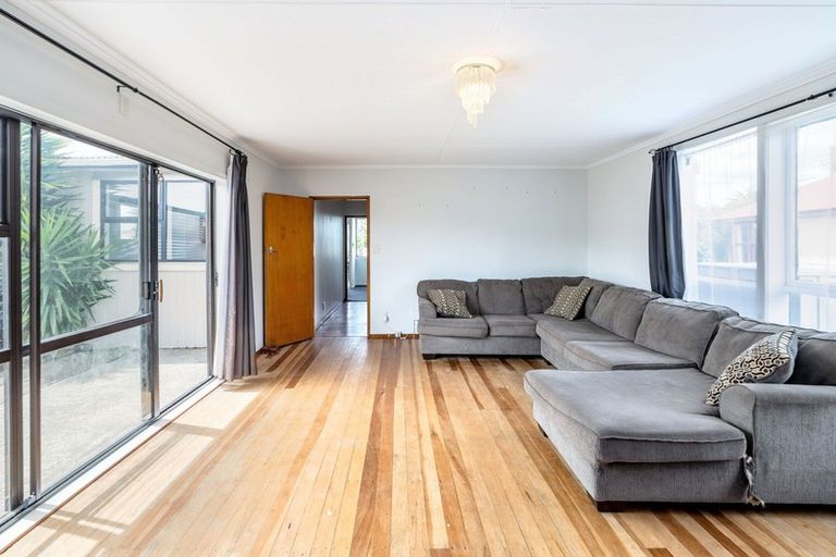 Photo of property in 100 Kuripuni Street, Kuripuni, Masterton, 5810