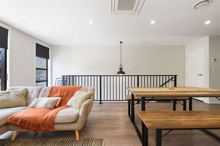 Photo of property in 14 Village Quarter Lane, Frankton, Hamilton, 3204