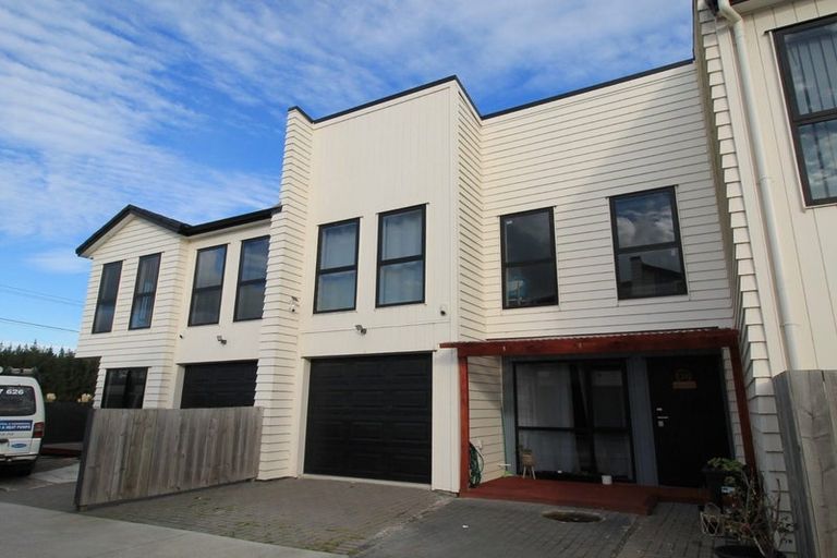 Photo of property in 12a Bliss Court, Takanini, 2110