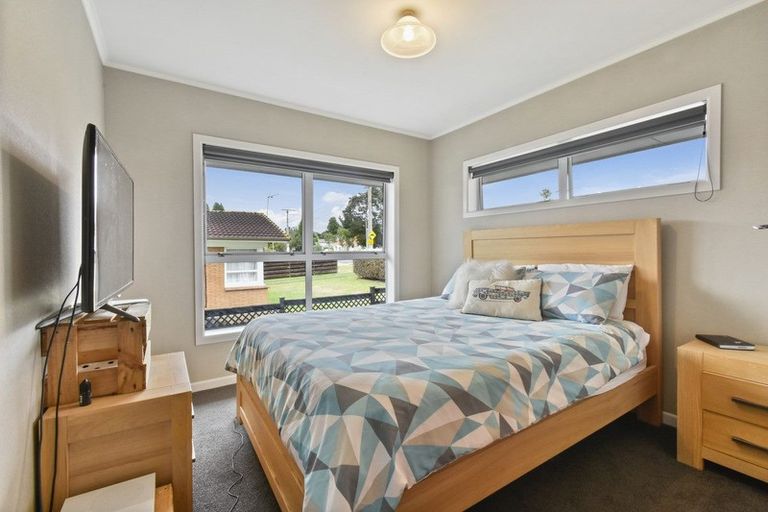 Photo of property in 5 Settlement Road, Papakura, 2110