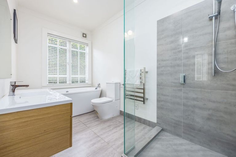 Photo of property in 25a Grand View Road, Remuera, Auckland, 1050