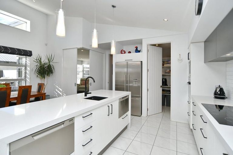 Photo of property in 9 Churchill Drive, Rangiora, 7400