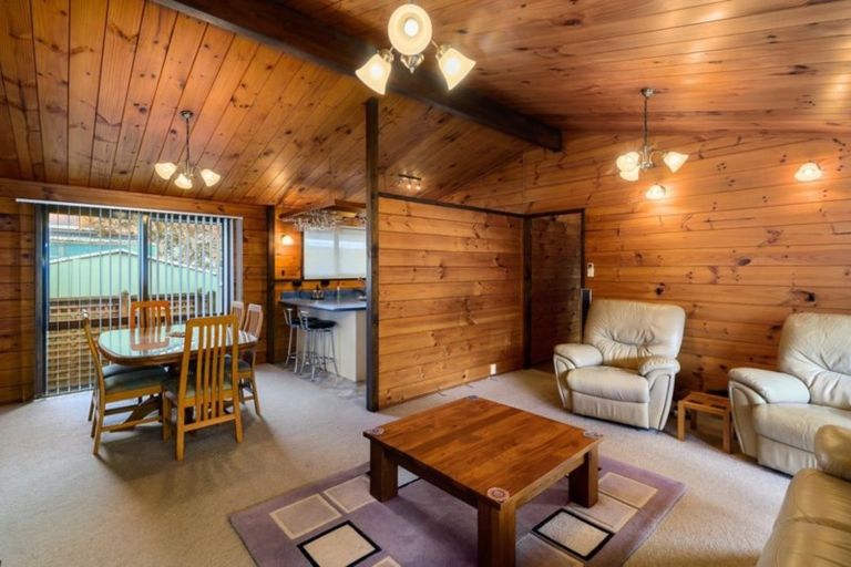 Photo of property in 13 Tumene Drive, Owhata, Rotorua, 3010