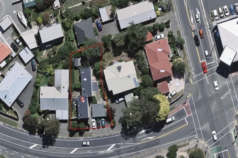 Photo of property in 2/4 Maidstone Road, Ilam, Christchurch, 8041