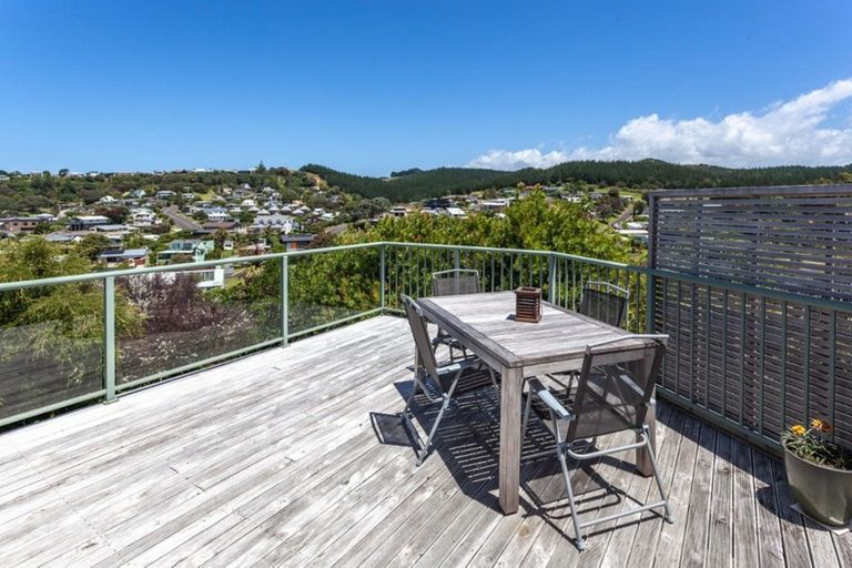 Photo of property in 145 Bambury Place, Onemana, Whangamata, 3691