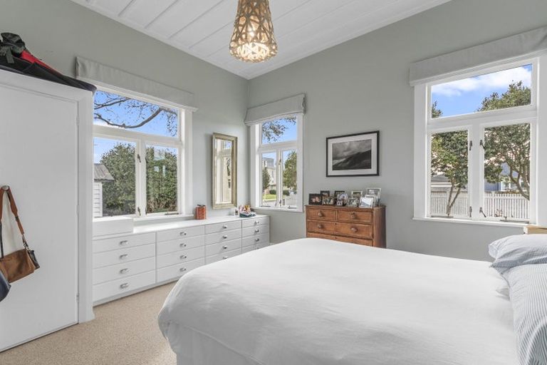 Photo of property in 1 Vogel Street, Cambridge, 3434