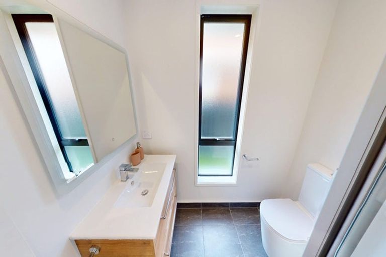 Photo of property in 51a Selwyn Crescent, College Estate, Wanganui, 4500