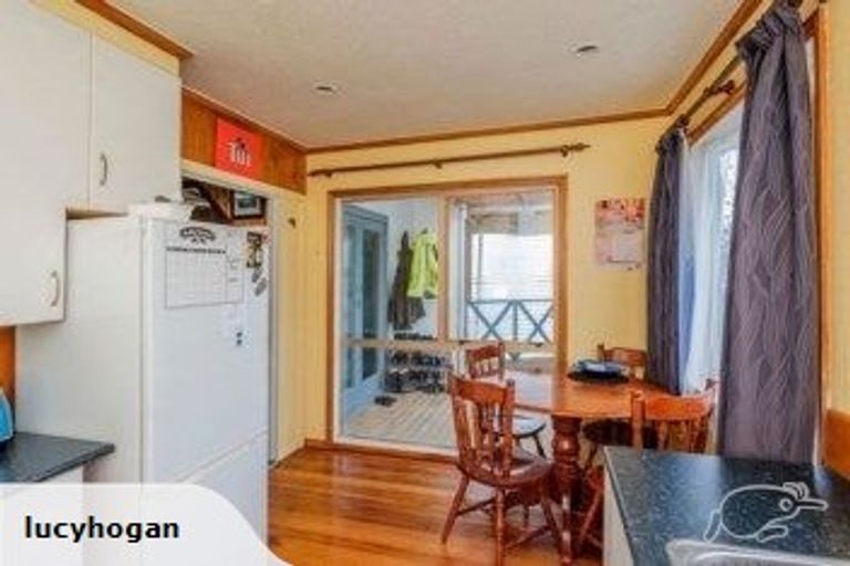 Photo of property in 9 Gladstone Street, Foxton, 4814