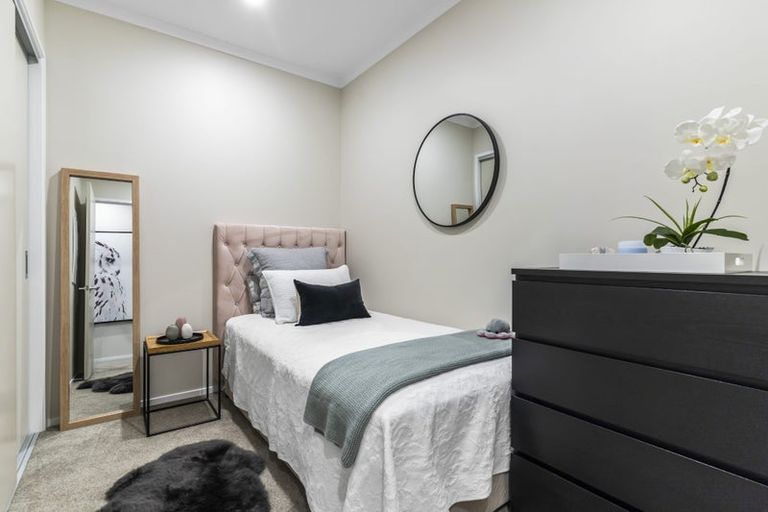 Photo of property in 62 Rangihina Road, Hobsonville, Auckland, 0616