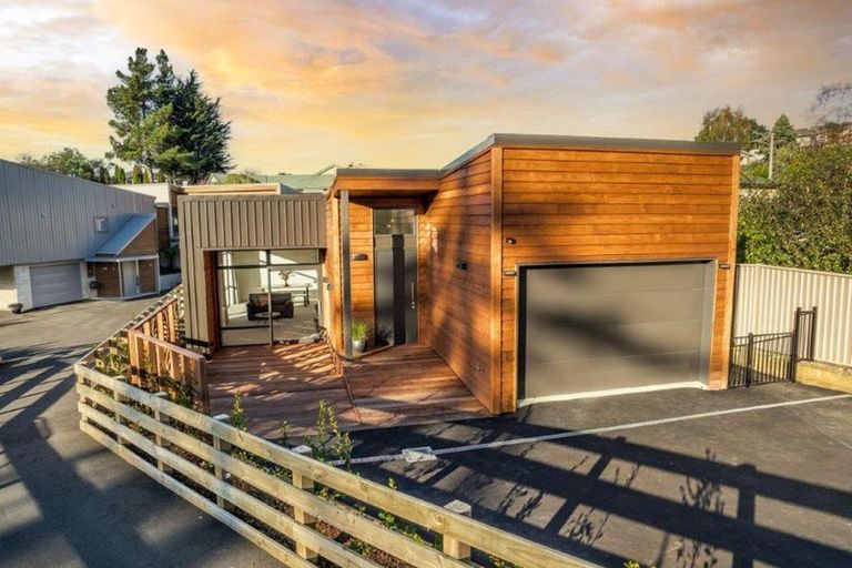 Photo of property in 14 Coach Road, Fairfield, Dunedin, 9018