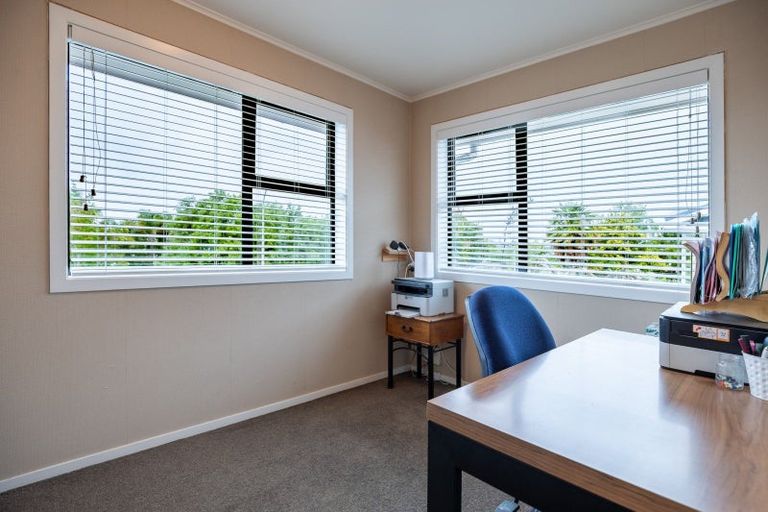 Photo of property in 6 Resthill Crescent, Glenview, Hamilton, 3206