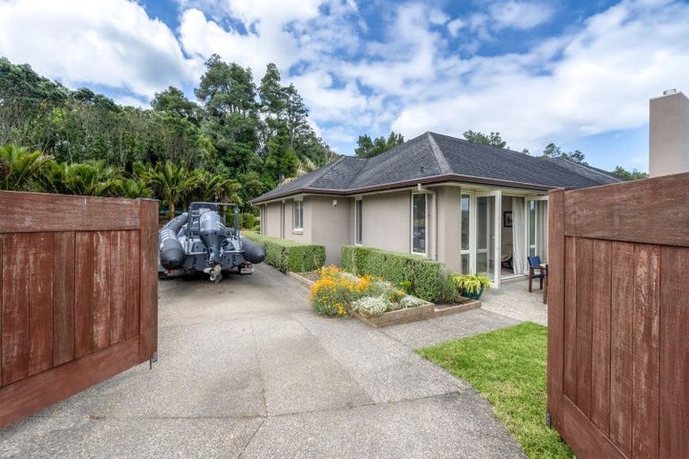 Photo of property in 509 Whitford Road, Whitford, Howick, 2571