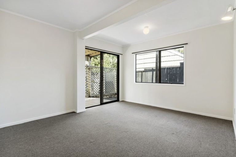 Photo of property in 10b Matipo Road, Mairangi Bay, Auckland, 0630