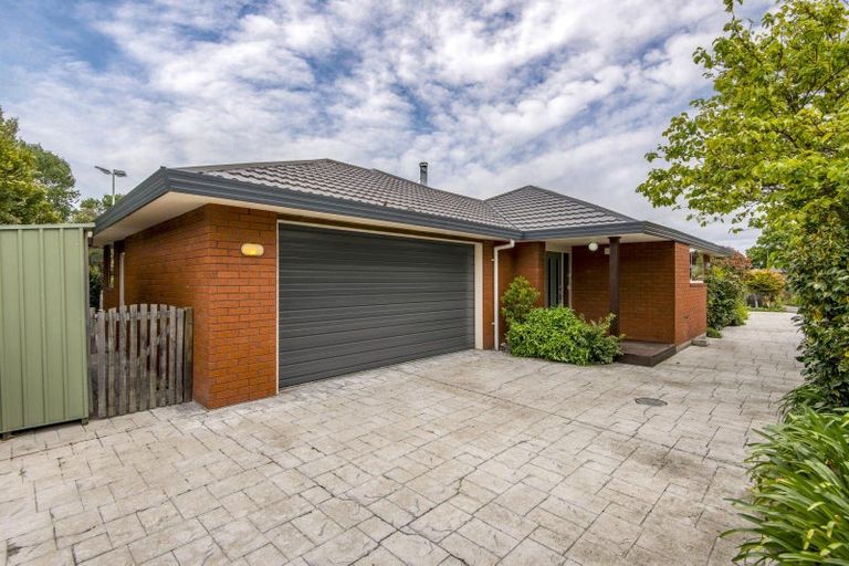 Photo of property in 9 Thoresby Mews, Avonhead, Christchurch, 8042