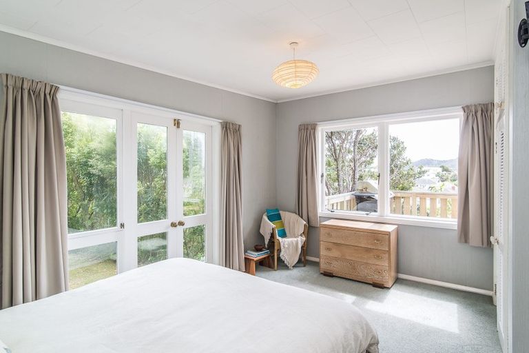 Photo of property in 4 Cardrona Way, Karori, Wellington, 6012