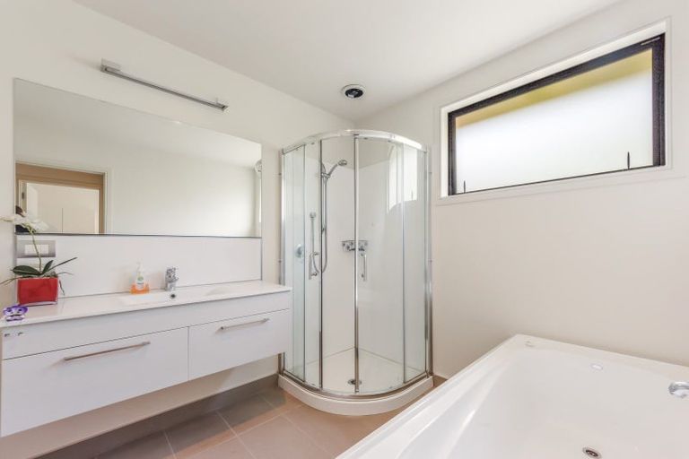 Photo of property in 12 Norfolk Place, Stoke, Nelson, 7011