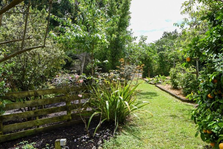 Photo of property in 24 Lincoln Road, Carterton, 5713