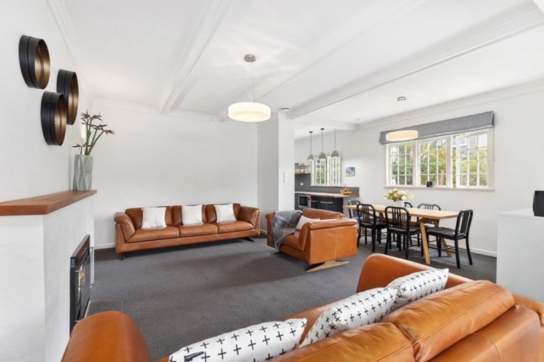 Photo of property in 5 Troon Crescent, Boulcott, Lower Hutt, 5010