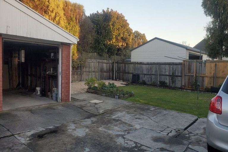 Photo of property in 2/82 Grahams Road, Burnside, Christchurch, 8041