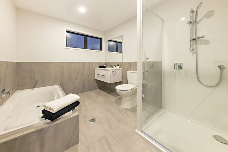 Photo of property in 22 Courage Road, Papakura, 2110