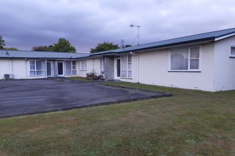 Photo of property in 4/93 Ruahine Street, Roslyn, Palmerston North, 4414
