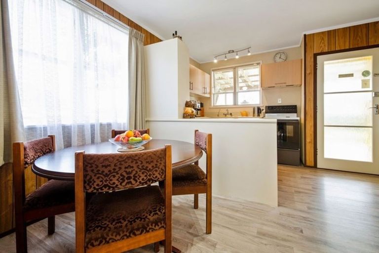 Photo of property in 9 Winiata Terrace, Papakura, 2110