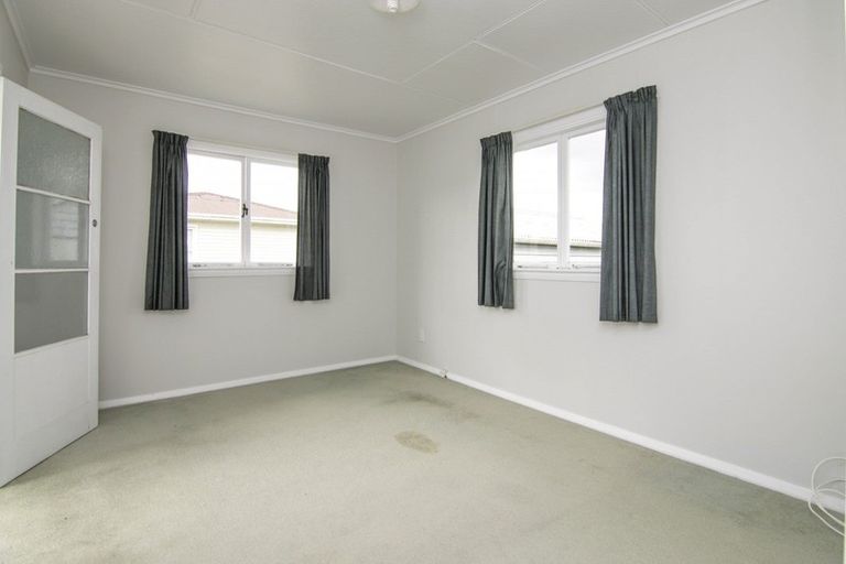 Photo of property in 8 Ronberg Street, Highbury, Palmerston North, 4412