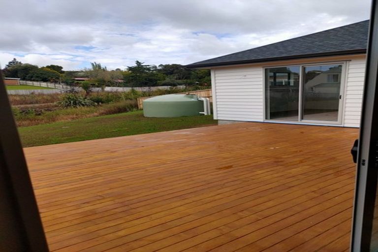 Photo of property in 4 Han Court, Glen Eden, Auckland, 0602