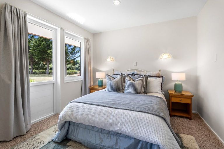 Photo of property in 16 Macdonalds Lane, Waikuku, Rangiora, 7473